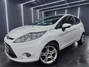 2011 - Ford Fiesta Manual