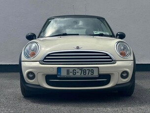 2011 - Mini Cooper ---