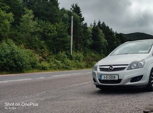 2011 - Opel Zafira Manual