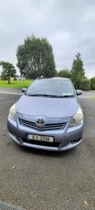 2011 - Toyota Verso Manual