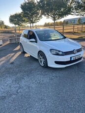 2011 - Volkswagen Golf Manual