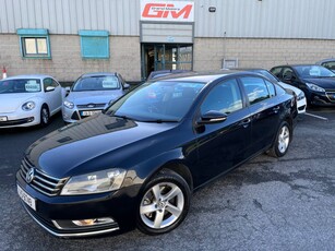 2011 - Volkswagen Passat Manual