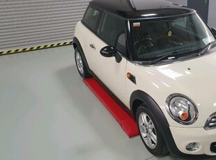 2012 - Mini Cooper Manual