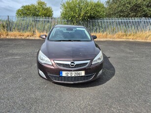 2012 - Opel Astra Manual