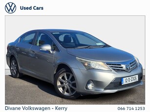 2012 - Toyota Avensis Manual