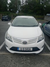 2012 - Toyota Avensis Manual