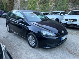 2012 - Volkswagen Golf Manual