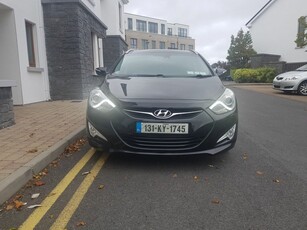 2013 - Hyundai i40 Manual