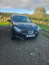 2013 - Nissan Qashqai+2 Manual