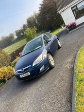 2013 - Opel Astra Manual