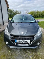 2013 - Peugeot 208 Manual