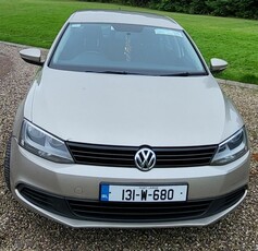 2013 - Volkswagen Jetta Manual