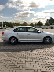 2013 - Volkswagen Jetta Manual