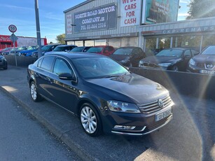 2013 - Volkswagen Passat Manual