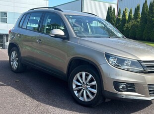 2013 - Volkswagen Tiguan Manual