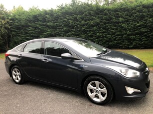 2014 - Hyundai i40 Manual