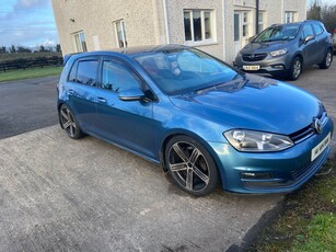 2014 - Volkswagen Golf Manual