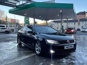 2014 - Volkswagen Jetta Manual