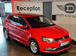 2014 - Volkswagen Polo Manual