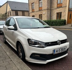 2014 - Volkswagen Polo Manual