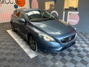 2014 - Volvo V40 Automatic