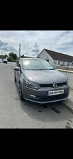 2015 - Volkswagen Polo Manual