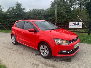 2015 - Volkswagen Polo Manual