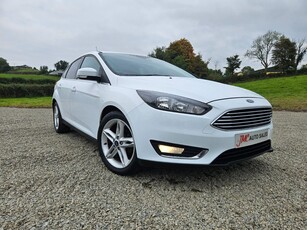 2016 - Ford Focus Manual