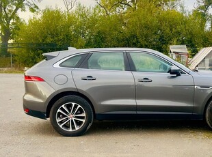 2016 - Jaguar F-Pace Automatic