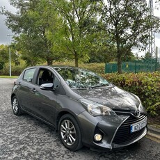 2016 - Toyota Yaris Manual