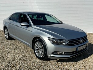 2016 - Volkswagen Passat Manual