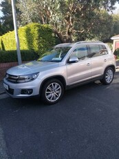 2016 - Volkswagen Tiguan Manual