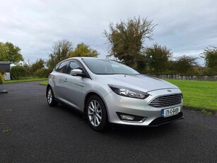 2017 - Ford Focus Manual