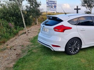 2017 - Ford Focus Manual