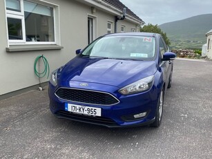 2017 - Ford Focus Manual