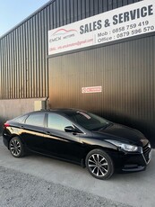 2017 - Hyundai i40 Manual