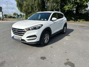 2017 - Hyundai Tucson Manual