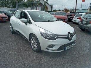 2017 - Renault Clio Manual