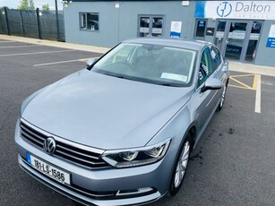 2018 - Volkswagen Passat Manual