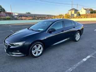 2019 - Opel Insignia Manual