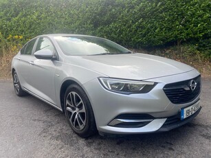 2019 - Opel Insignia Manual