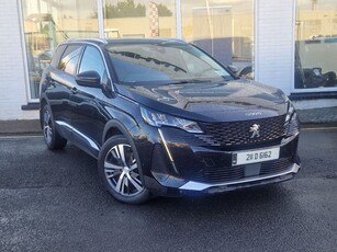 2021 - Peugeot 5008 Manual