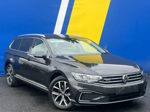 2021 - Volkswagen Passat Automatic