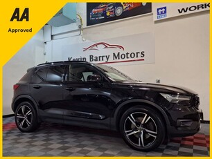 2021 - Volvo XC40 Automatic