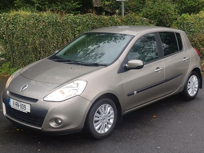 2011 - Renault Clio Manual