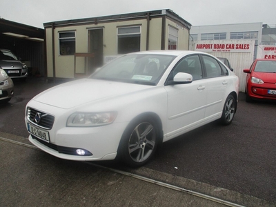 2012 - Volvo S40 Manual