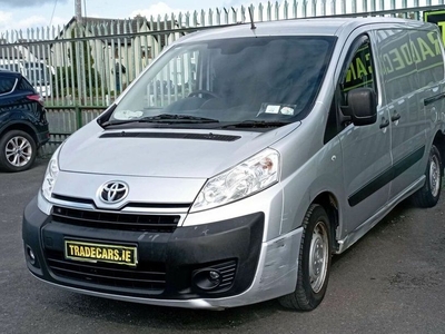 2015 - Toyota Proace Manual