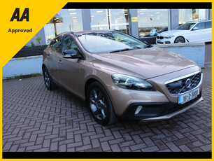 VOLVO V40 CROSS COUNTRY