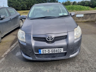 2007 - Toyota Auris Manual