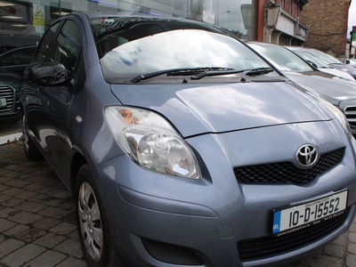 2010 - Toyota Yaris Manual